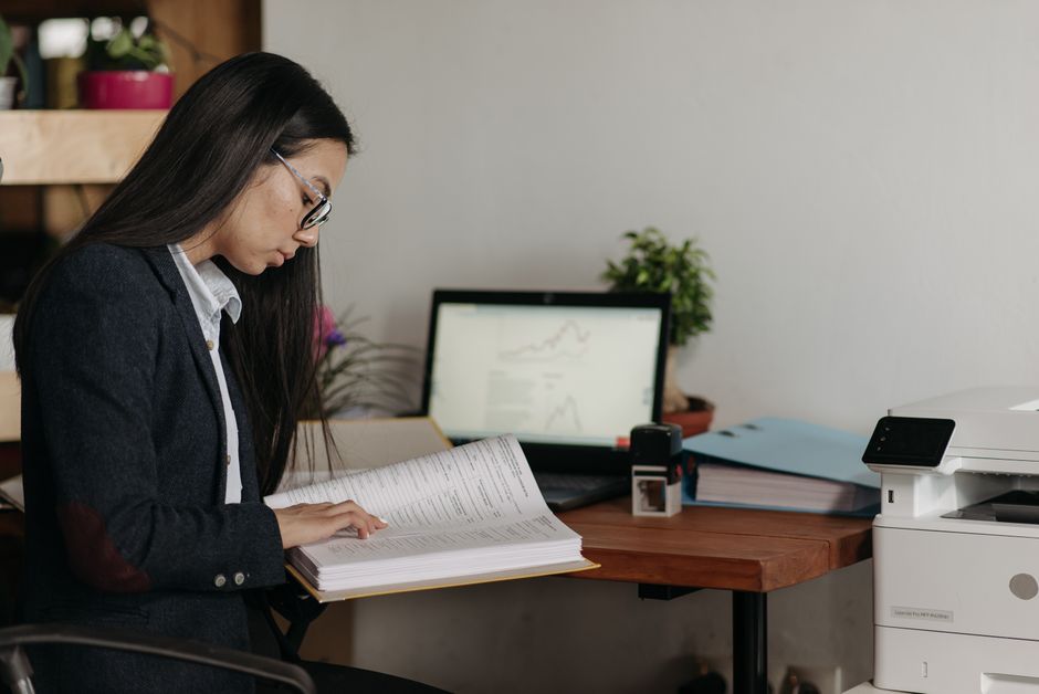Cari Laptop Terbaik Untuk Kerja? Panduan Lengkap Khas Untuk Anda!