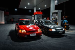 Resit minyak kereta yang menunjukkan butiran pembelian bahan api.