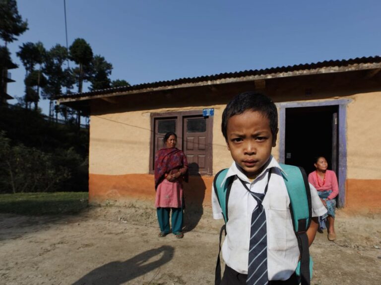 anak susah bangun sekolah di rumah