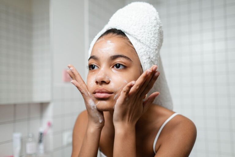 Rutin Cuci Muka Yang Betul Untuk Kulit Bersih Dan Sihat