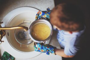 Sinki Dapur Mudah Tersumbat Di Rumah Sewa? Ini Punca Dan Cara Elak Masalah