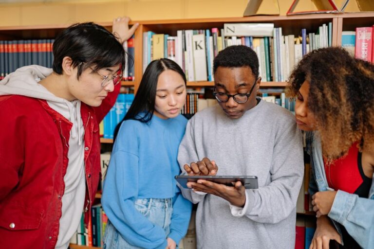 Urus Akaun Pelajar Anda: Tips Penting Untuk Kejayaan Akademik