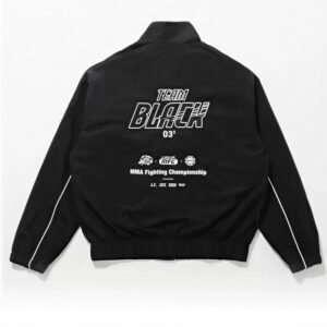 Adakah Black Team Vintage Jacket Sesuai untuk Gaya Harian Anda?