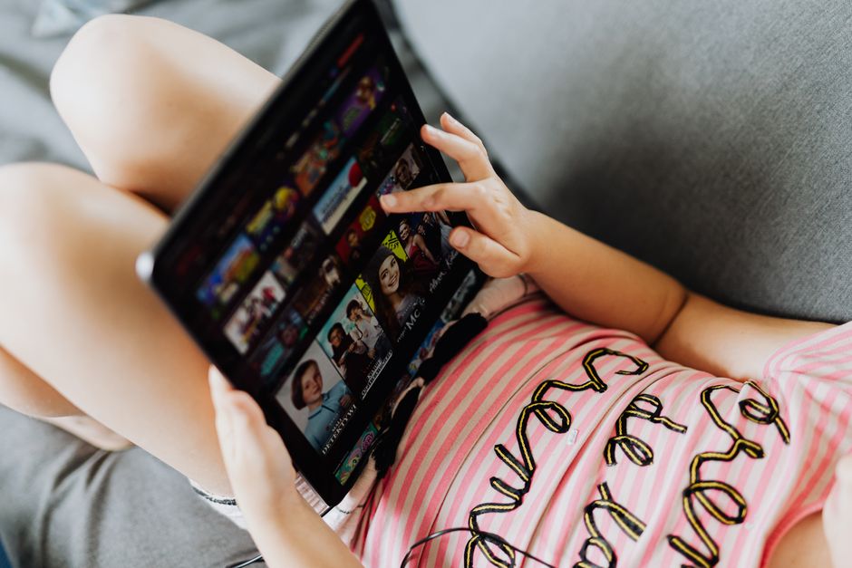 Aktiviti Bersama Streaming Malam: Punca Gangguan dan Cara Atasi