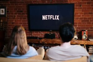 Cara Menyemak Akaun Keluarga Netflix dan Status Penggunaan