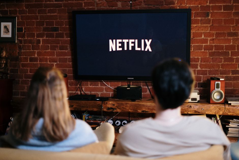 Cara Menyemak Akaun Keluarga Netflix dan Status Penggunaan