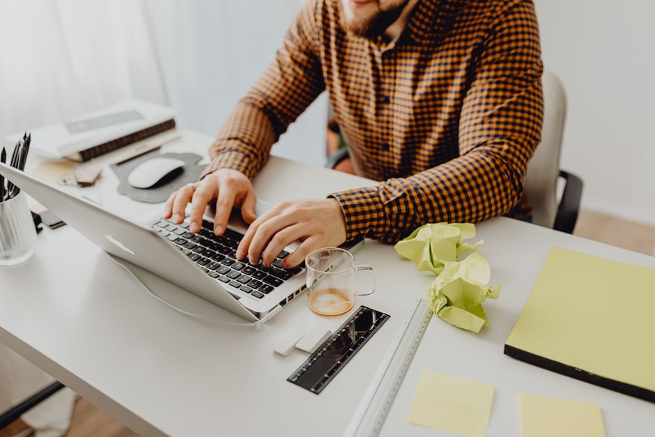 Cara Semak Kesihatan Bateri Laptop Anda dengan Tepat