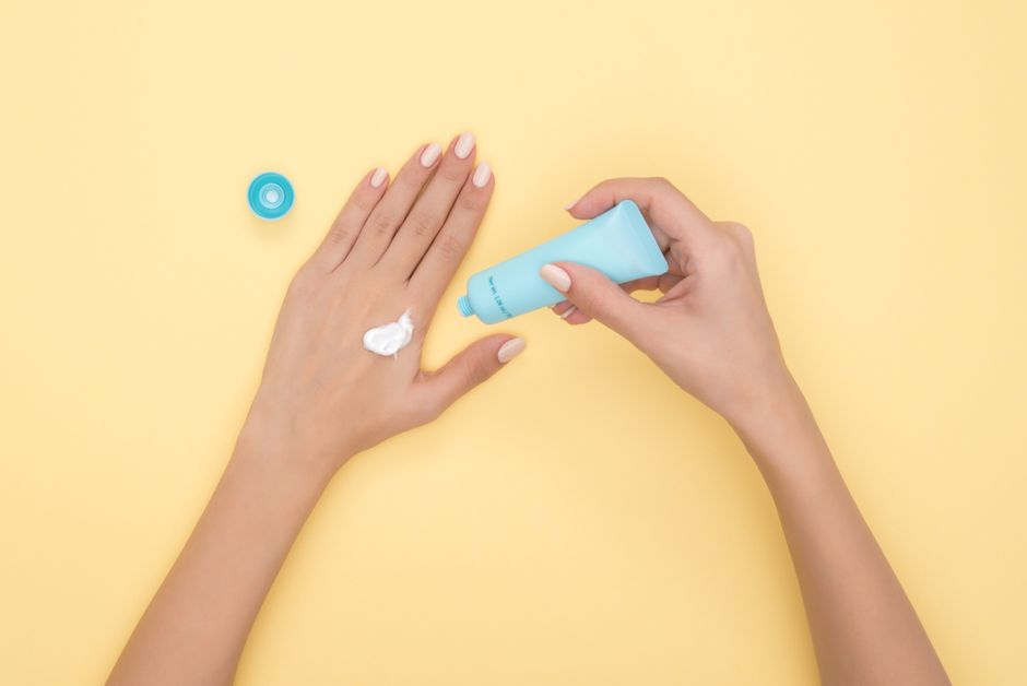 Jangan Skip Sunscreen! Ini Cara Penggunaan Sunscreen Harian yang Betul