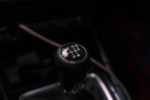 Jenis Minyak Gear Kereta: Manual vs Automatik dan Cara Pilih yang Sesuai