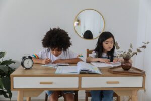 Keseimbangan Jadual Sekolah Anak: Checklist Rutin Harian