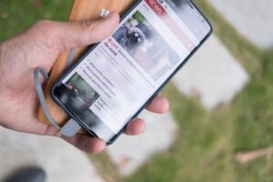Ketahanan Kabel Pengecas Telefon Berbeza Mengikut Bahan dan Cara Guna