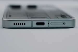 Ketahanan Port Pengecas Telefon: Beza Jenis dan Cara Penjagaan