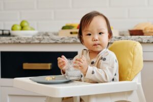 Panduan Memilih Kerusi Makan Bayi yang Berbaloi dan Praktikal
