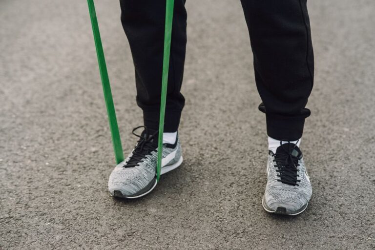 Peralatan Jogging Petang: Checklist Penting untuk Larian Selesa dan Selamat