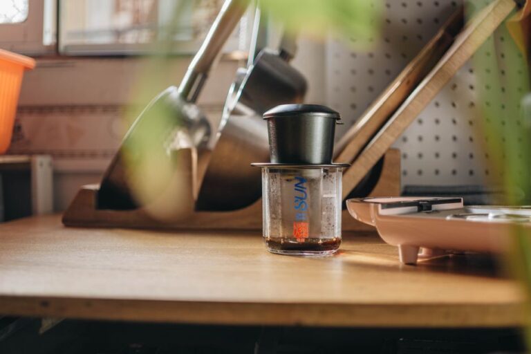 Pilihan Coffee Maker Rumah Terbaik: Panduan Membeli dan Perbandingan Model