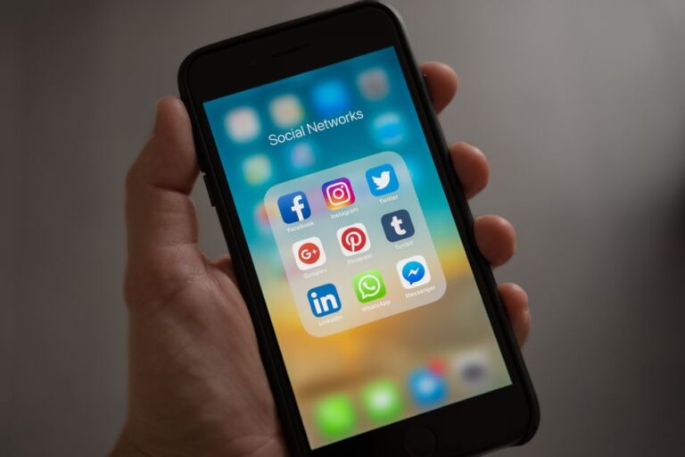 Profil Profesional Linkedin Tidak Dikemas Kini: Cara Semak dan Atasi