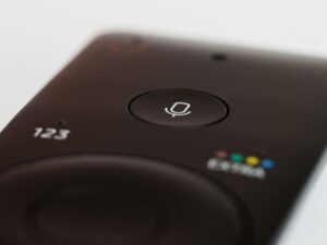 Remote Universal TV: Cara Pilih dan Bandingkan yang Berbaloi