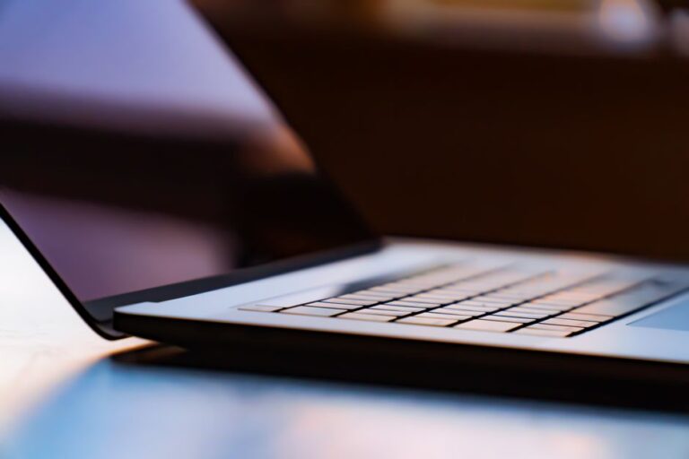 Tanda Keselamatan Bateri Laptop yang Perlu Anda Semak