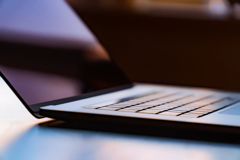 Tanda Keselamatan Bateri Laptop yang Perlu Anda Semak