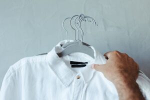 Tips Menjaga Baju Putih agar Sentiasa Bersih dan Cerah