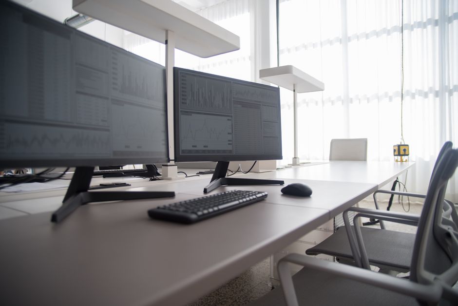 Tips Penting Memilih Monitor Komputer Kerja yang Sesuai