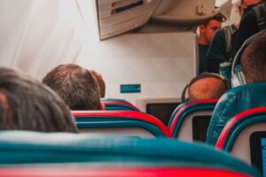 Bantal Travel: Panduan Memilih Sokongan Leher Terbaik untuk Keselesaan Perjalanan
