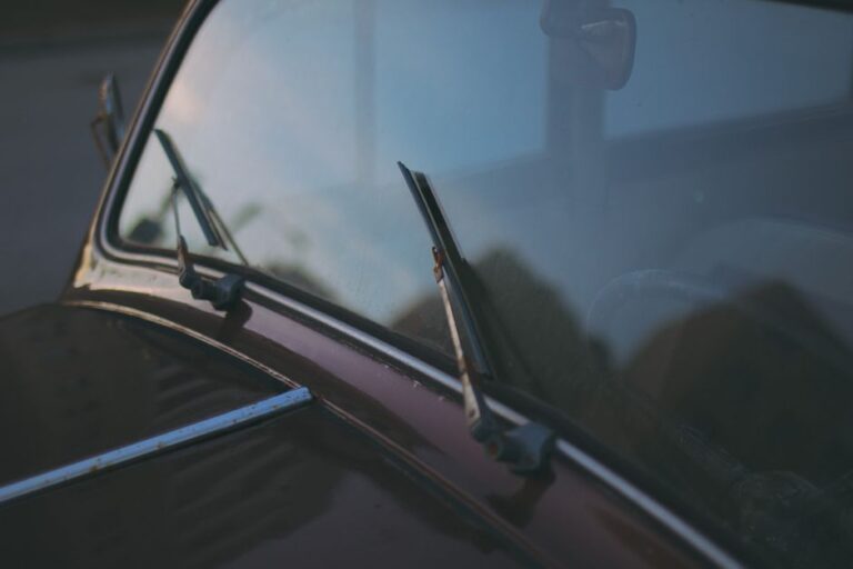 Bila Masa Tukar Wiper Kereta dan Tanda Pengelap Cermin Sudah Rosak