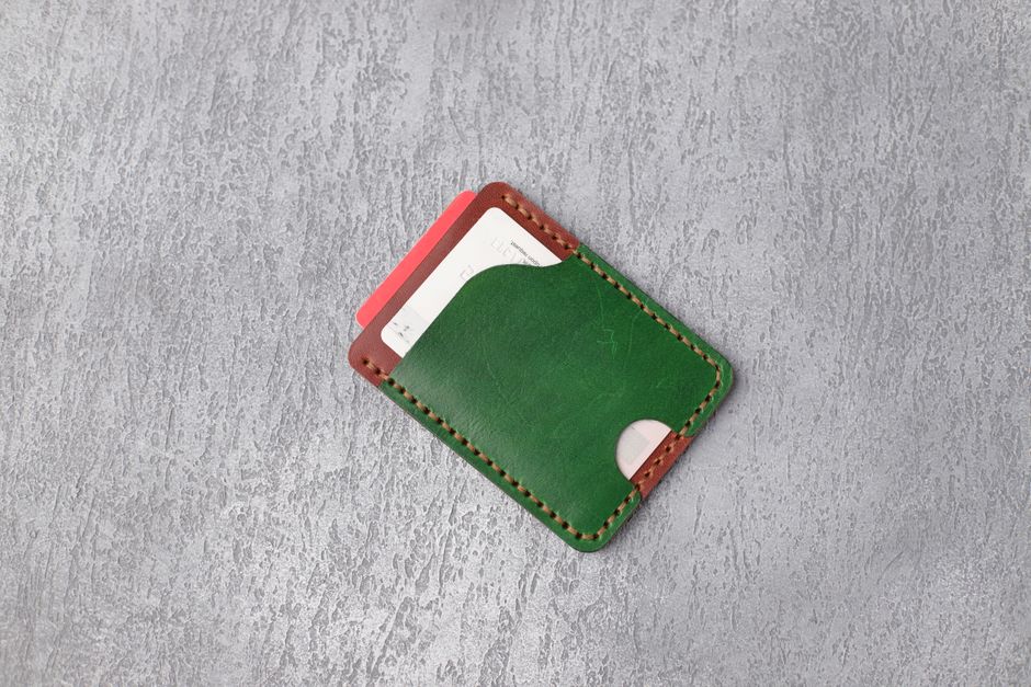 Dompet Kad Ramping: Kenapa Ramai Beralih daripada Dompet Tebal