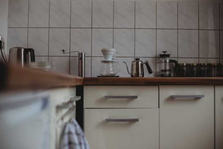 Ergonomik Kaunter Dapur: Tinggi Sesuai dan Cara Elak Letih Badan