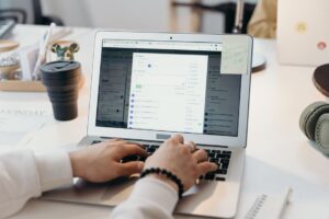 Format dan Cara Tulis Email Permohonan Kerja yang Berkesan