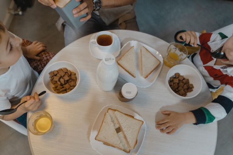 Jadual Sarapan Keluarga: Panduan Praktikal Urus Rutin Pagi