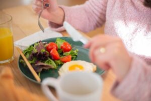 Kepentingan Rutin Waktu Makan Teratur untuk Kesihatan Badan