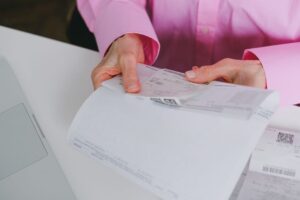 Keselamatan Resit Bank: Kenal Pasti Risiko dan Langkah Selamat