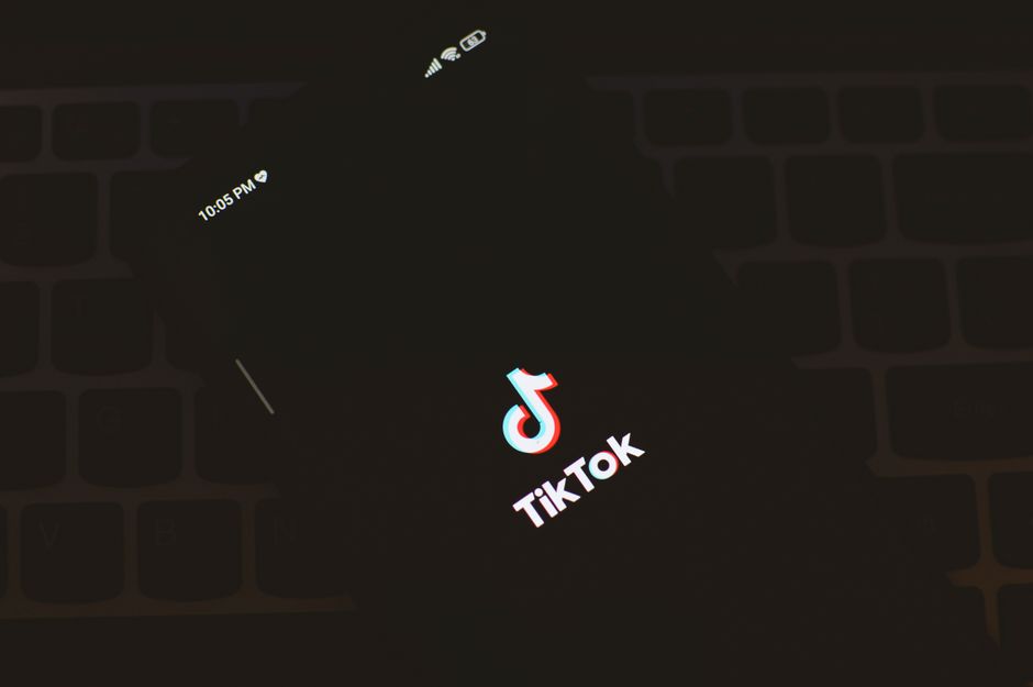 Keselamatan TikTok Live: Panduan Praktikal Mengenal Pasti Risiko dan Langkah Selamat