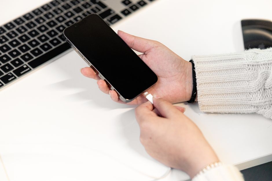 Masalah iPhone Tidak Dapat Dicas: Punca dan Cara Mengatasinya