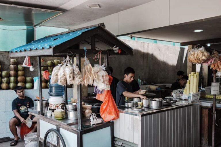 Operasi Jualan Makanan: Senarai Semak dan Langkah Harian Peniaga Kecil