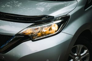 Panduan Ketahanan Lampu Kereta dan Faktor Penjagaannya