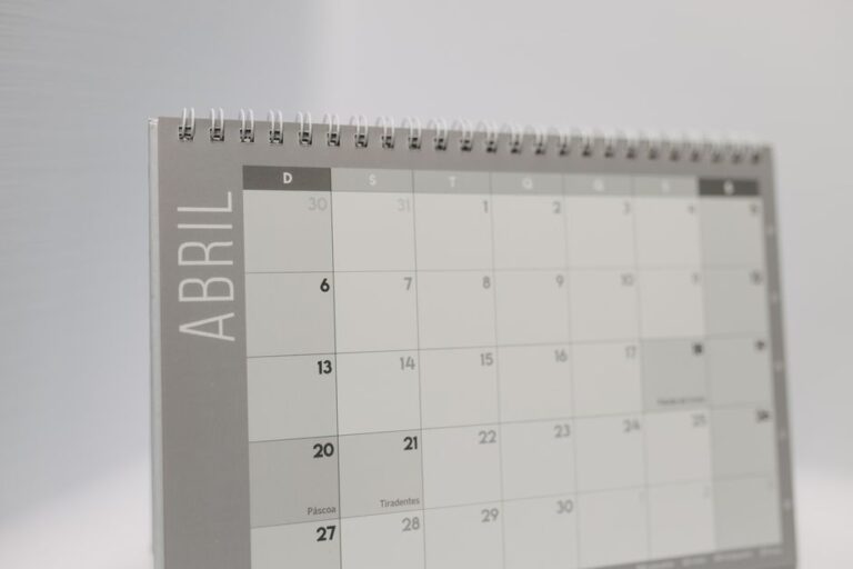 Panduan Memilih Kalendar Meja untuk Kegunaan Harian dan Pejabat