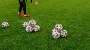Panduan Memilih Peralatan Bola Sepak Santai yang Sesuai