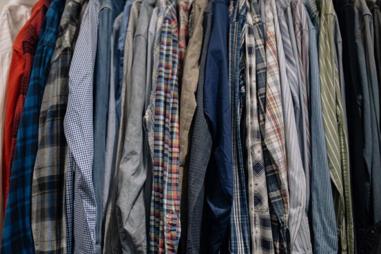 Panduan Penyimpanan Baju Kerja yang Kemas dan Mudah Dicapai
