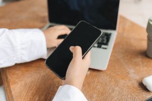 Panduan Praktikal Penggunaan Hotspot Telefon untuk Harian