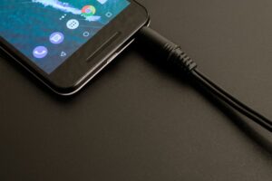 Panduan Tukar Kabel Pengecas Telefon: Mana Satu Paling Berbaloi dan Tahan Lasak?