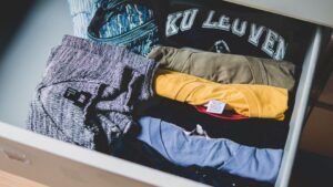 Punca dan Cara Atasi Lipatan Baju Kerja yang Mudah Ronyok