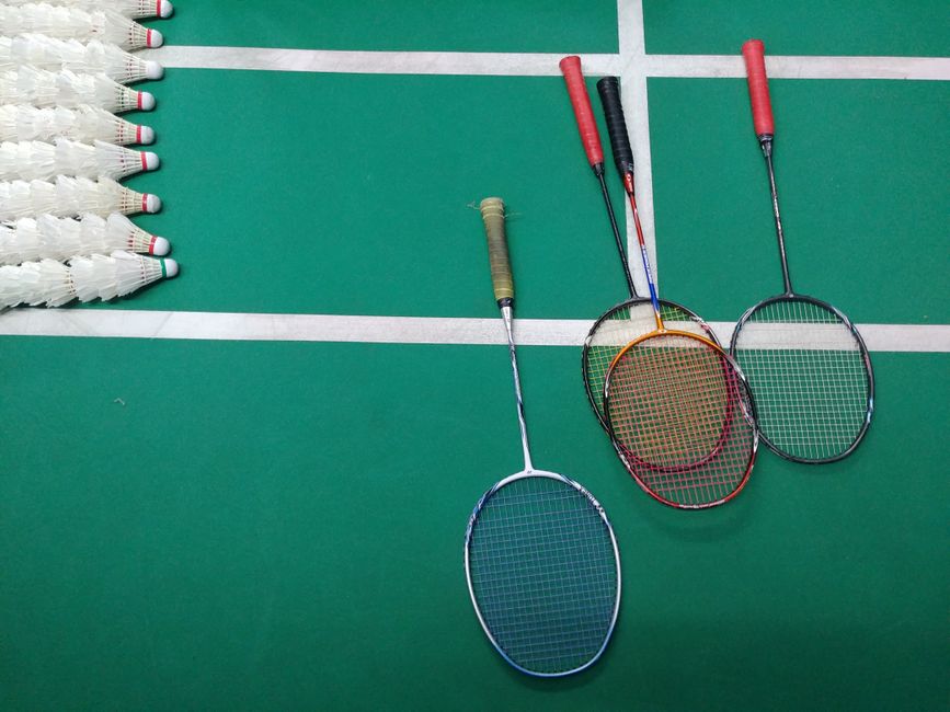 Rutin Badminton Hujung Minggu: Senarai Semak dan Persediaan