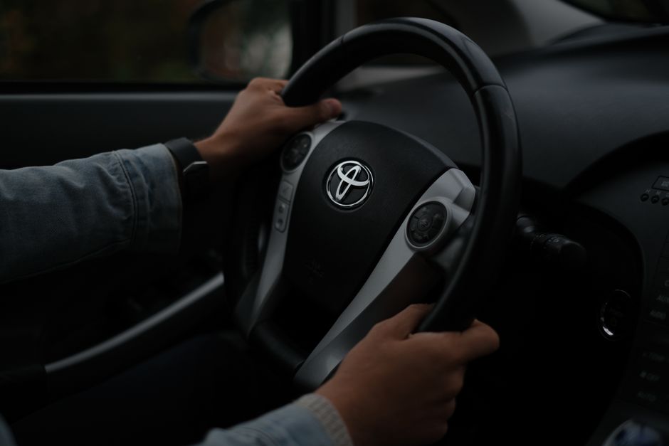 Sarung Stereng Kereta: Jenis, Pemilihan dan Penjagaan Praktikal