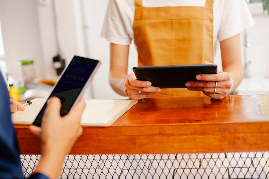 Tablet POS: Semak Kos, Ketahanan dan Spesifikasi sebelum Beli
