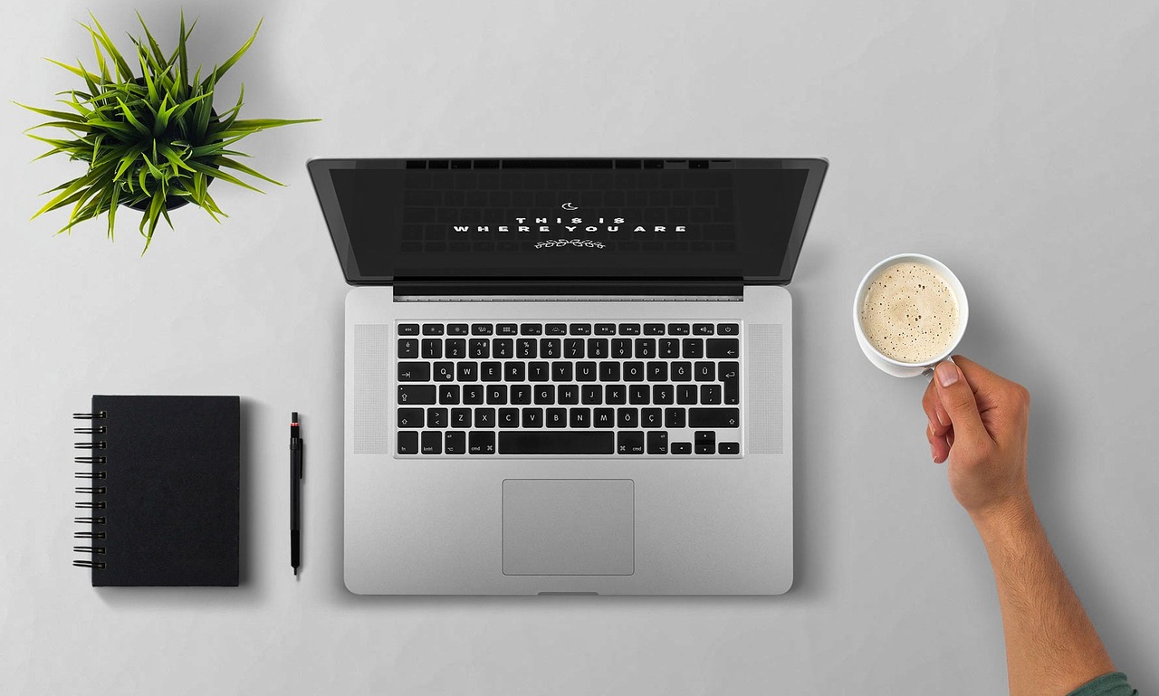Tanda Charger Laptop Rosak, Punca serta Cara Semak Keselamatan
