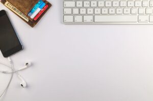Telefon Kerja: Perlu Guna Model Sendiri atau Syarikat?
