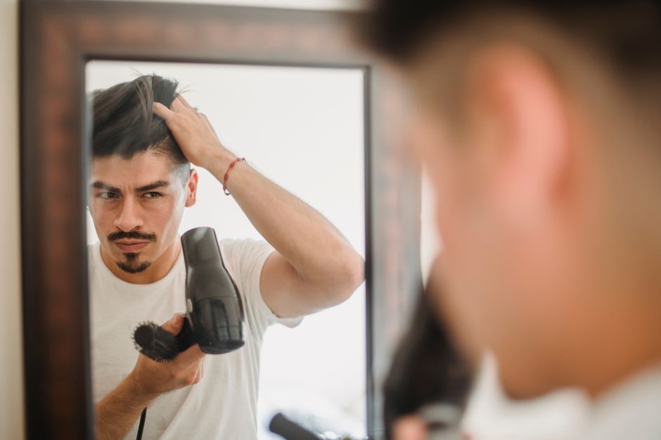 Cara Betul Menggunakan Pengering Rambut Tanpa Rosakkan Rambut