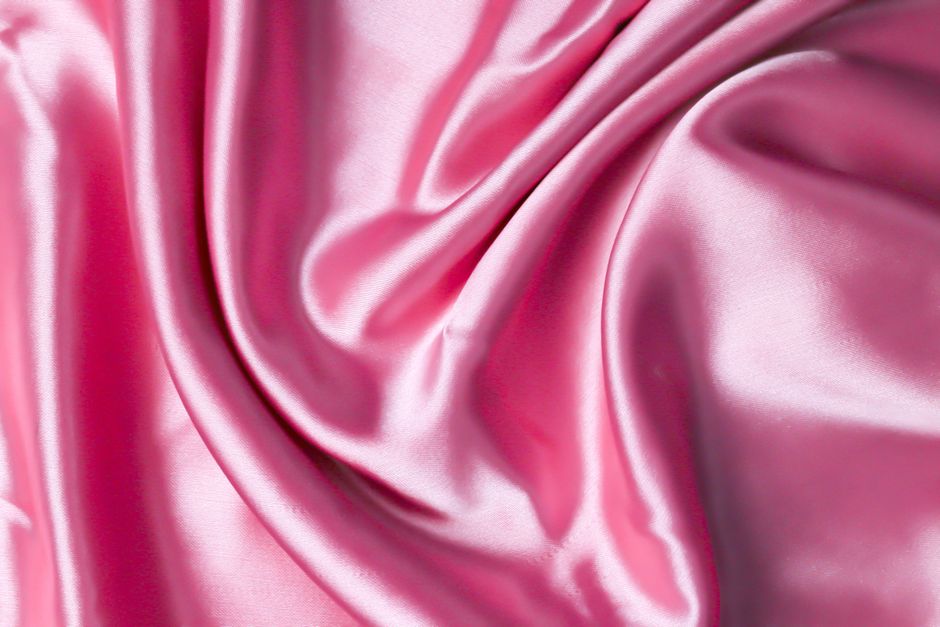 Cara Gosok Tudung Satin Tanpa Rosak: Panduan Mudah dan Kemas